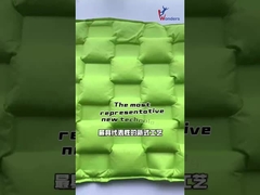 Jaket baru yang tidak terlihat dilampirkan ke bawah